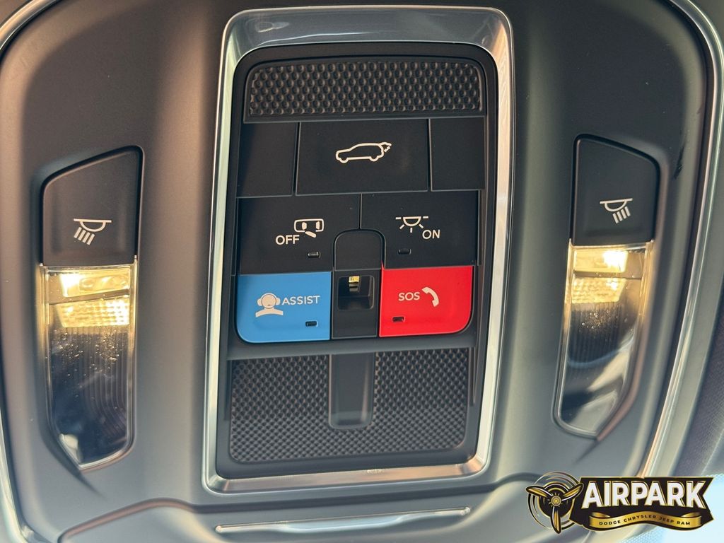 New 2026 Baltic Gray Jeep Laredo image 30