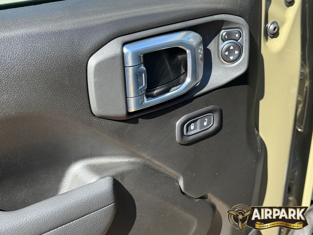 New 2025 41 Jeep Sport image 8