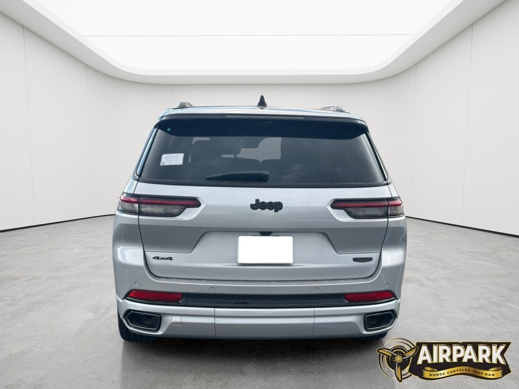 New 2025 Silver Zynith Jeep Summit image 6