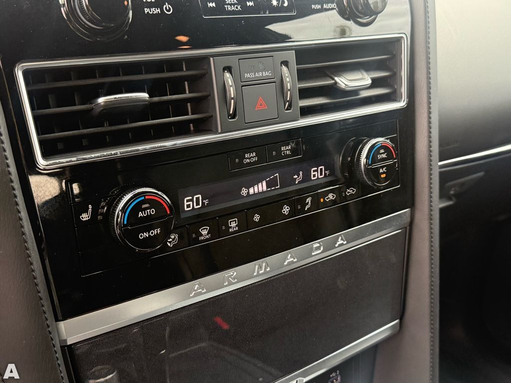 Used 2022 Aspen White Tricoat Nissan SL image 22