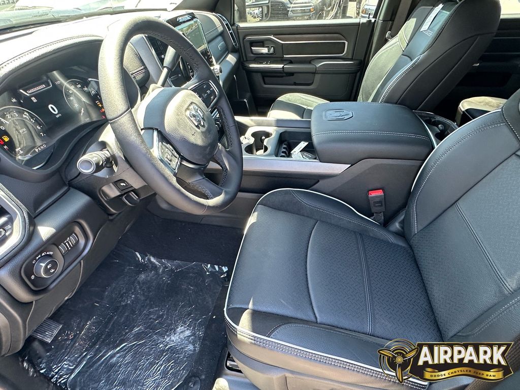 New 2025 Diamond Black Crystal Pearlcoat Ram Laramie image 14