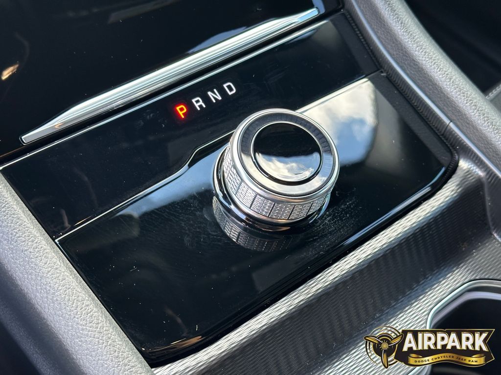 New 2025 Silver Zynith Jeep Laredo image 21