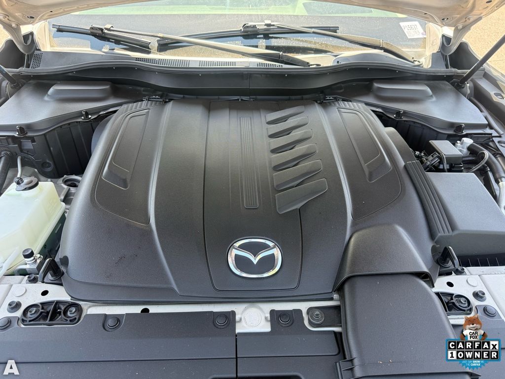 Used 2024 Platinum Mazda 3.3 Turbo Preferred Plus image 31