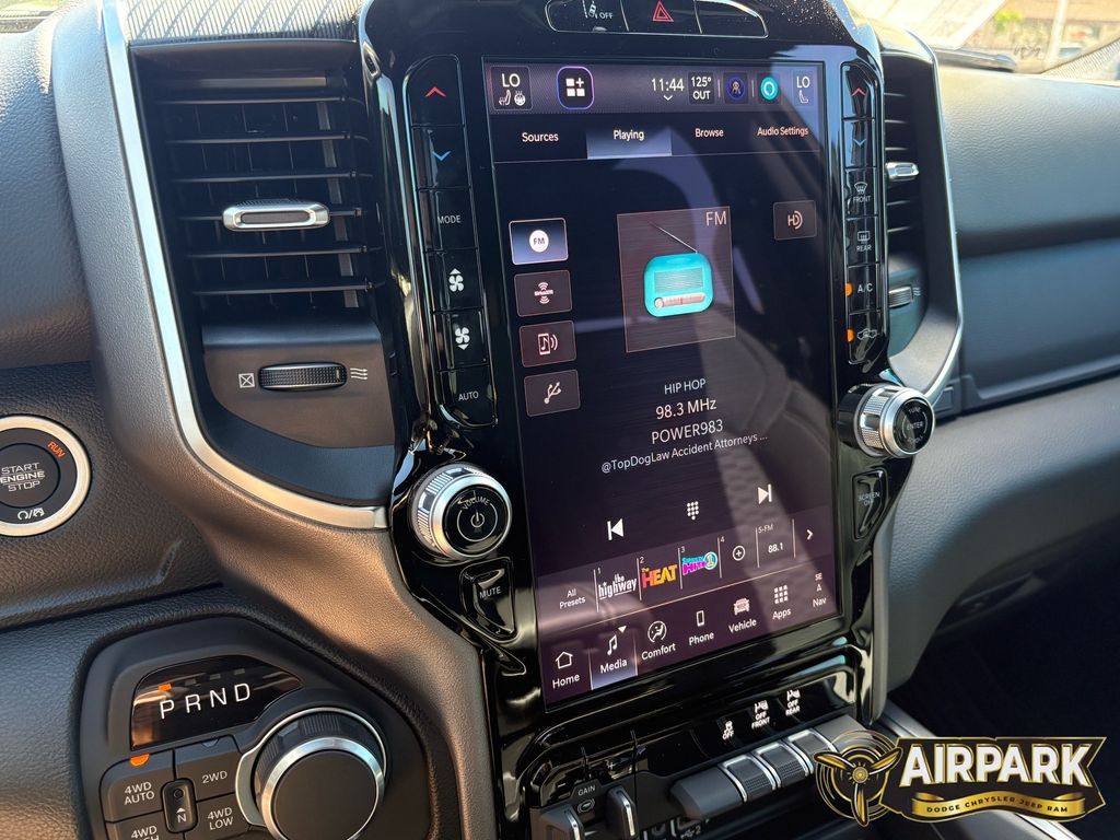 New 2026 Diamond Black Crystal Pearlcoat Ram Big Horn/Lone Star image 15