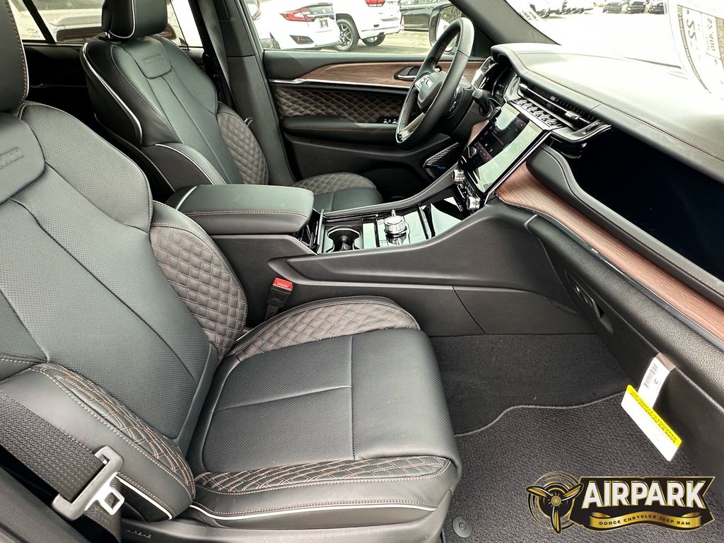 New 2025 Bright White Jeep Summit image 12