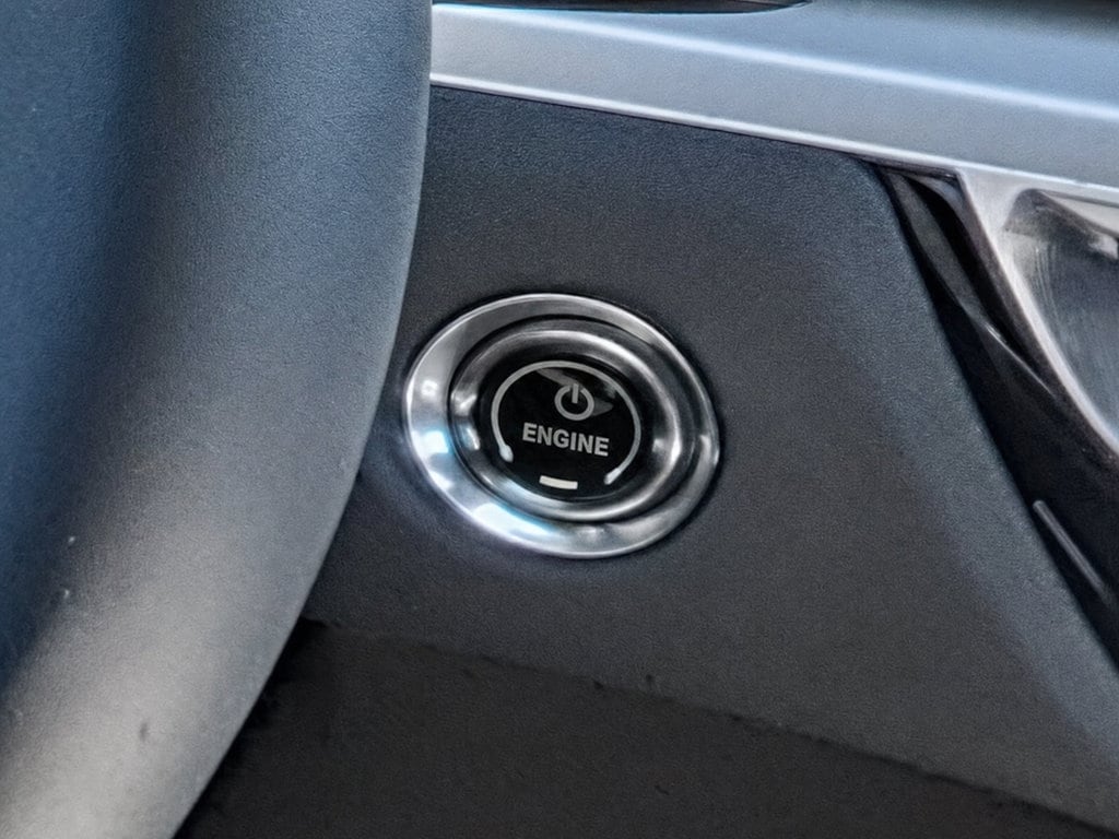 2025 Cadillac LYRIQ Sport 3 - Photo 11
