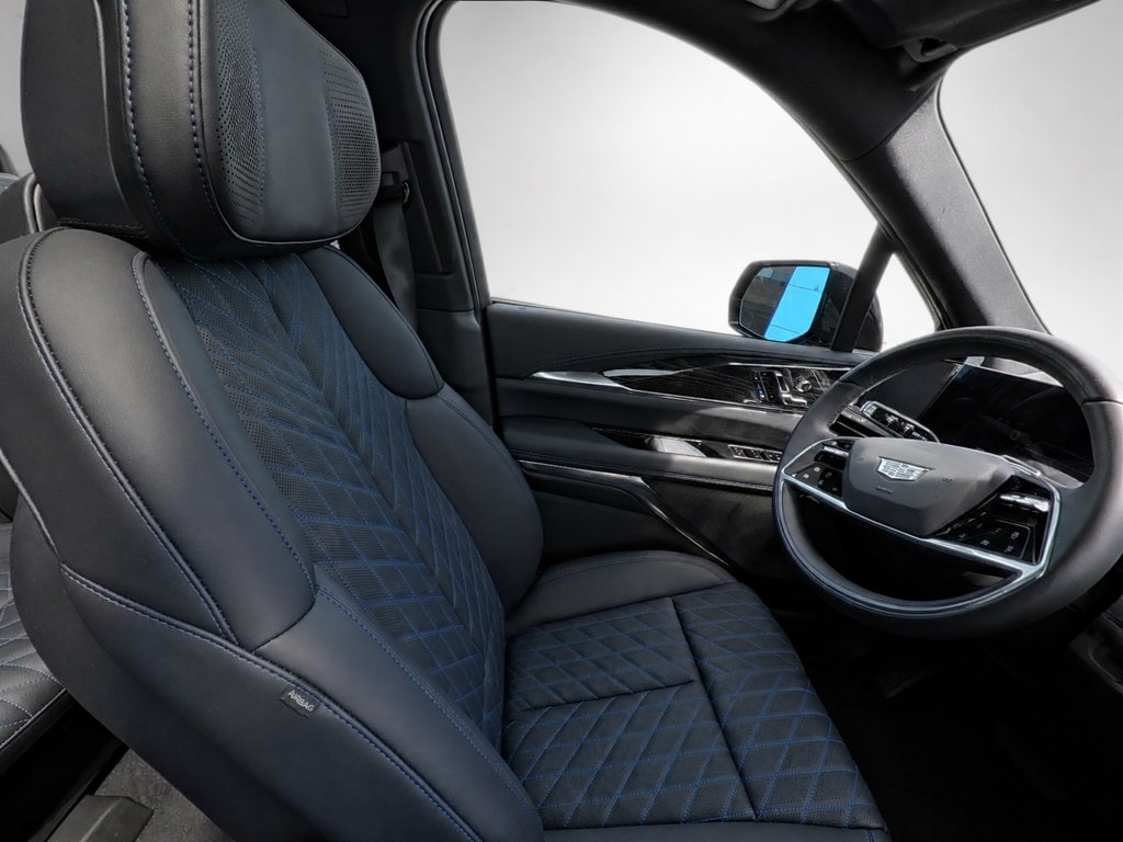 2026 Cadillac Escalade IQL Sport - Photo 9