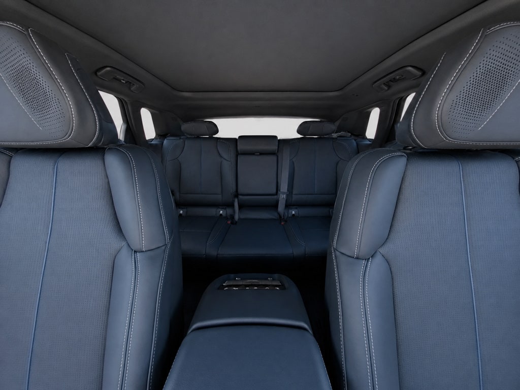 2025 Cadillac LYRIQ Sport 3 - Photo 16