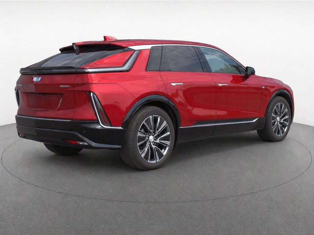 New 2025 CADILLAC LYRIQ Luxury 3 SUV