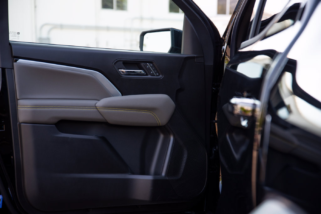 2026 Chevrolet Colorado ZR2 - Photo 11