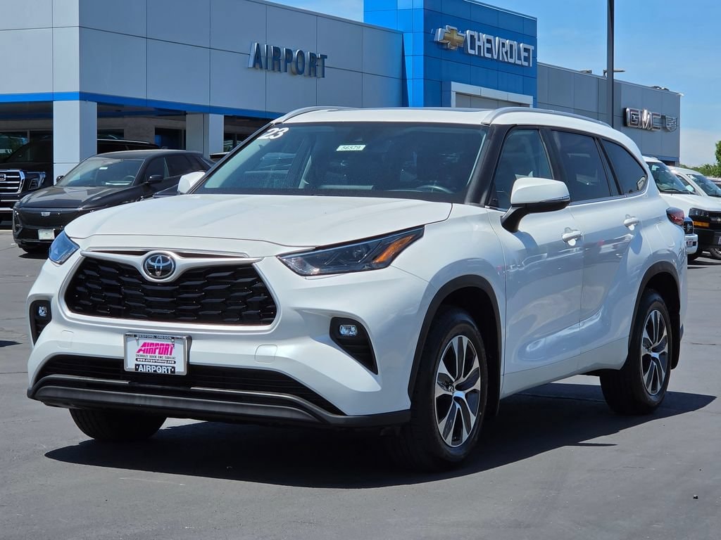 Used 2023 Toyota Highlander L