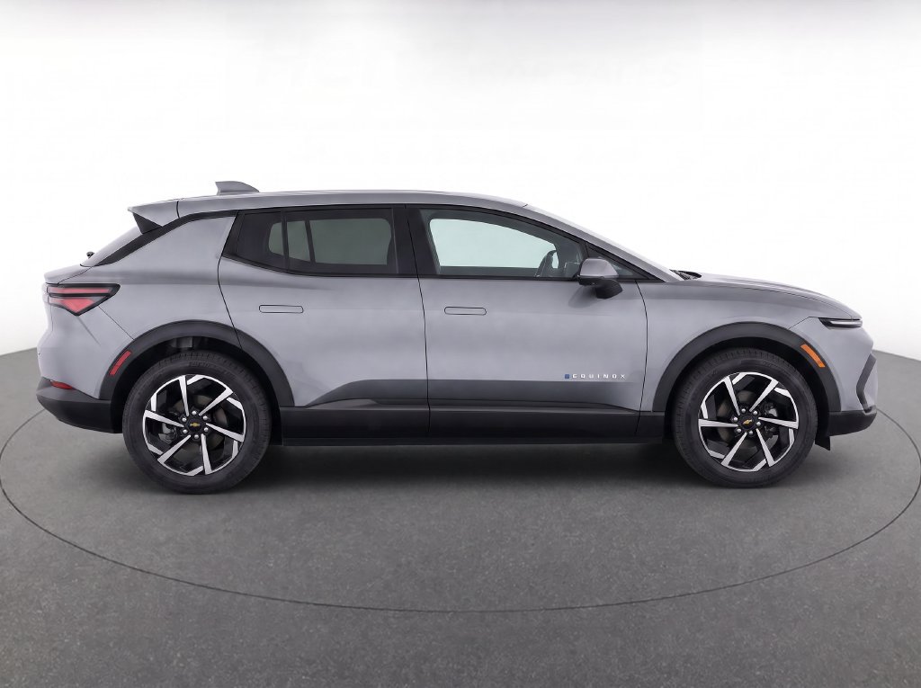2026 Chevrolet Equinox EV 1LT - Photo 8