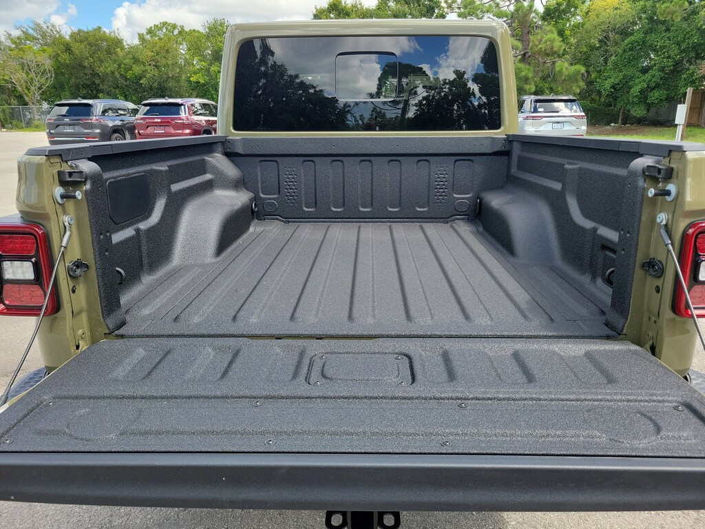 New 2025 Jeep Gladiator High Tide High Tide 4x4