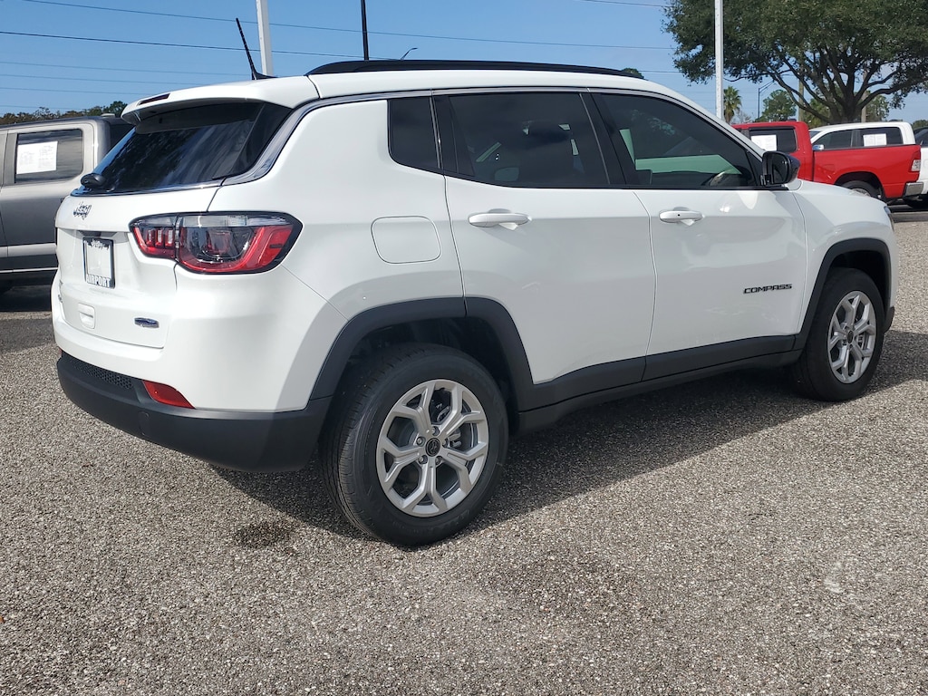 New 2026 Jeep Compass Latitude Latitude 4x4