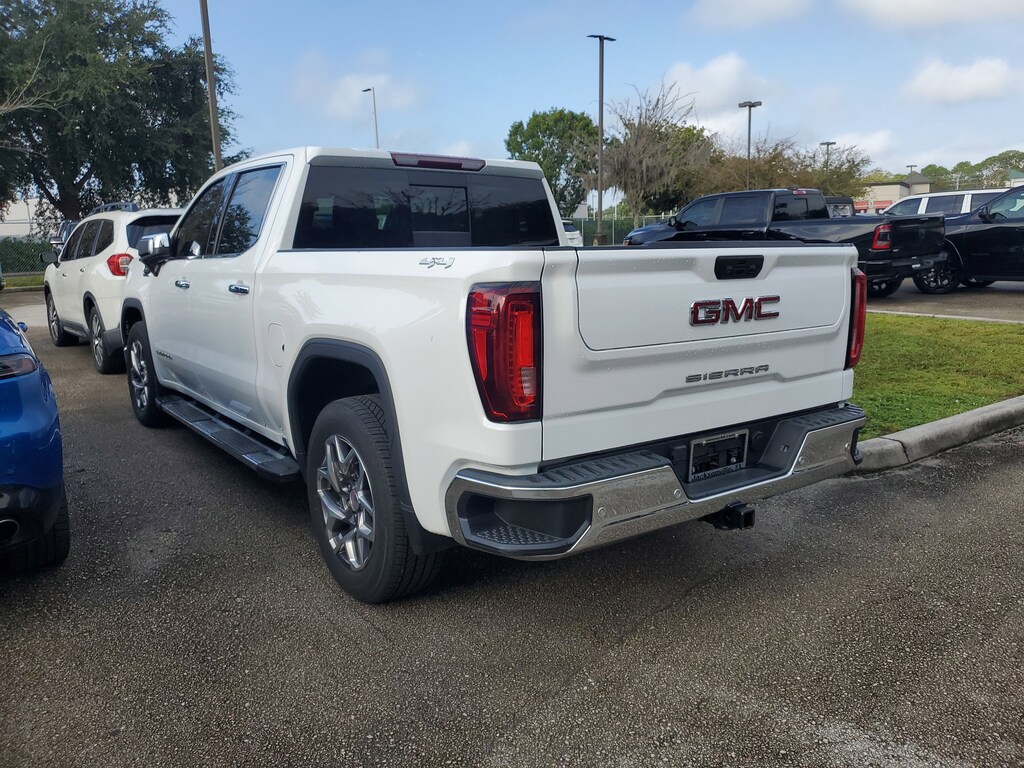 2022 Gmc Sierra 1500 SLT photo 4