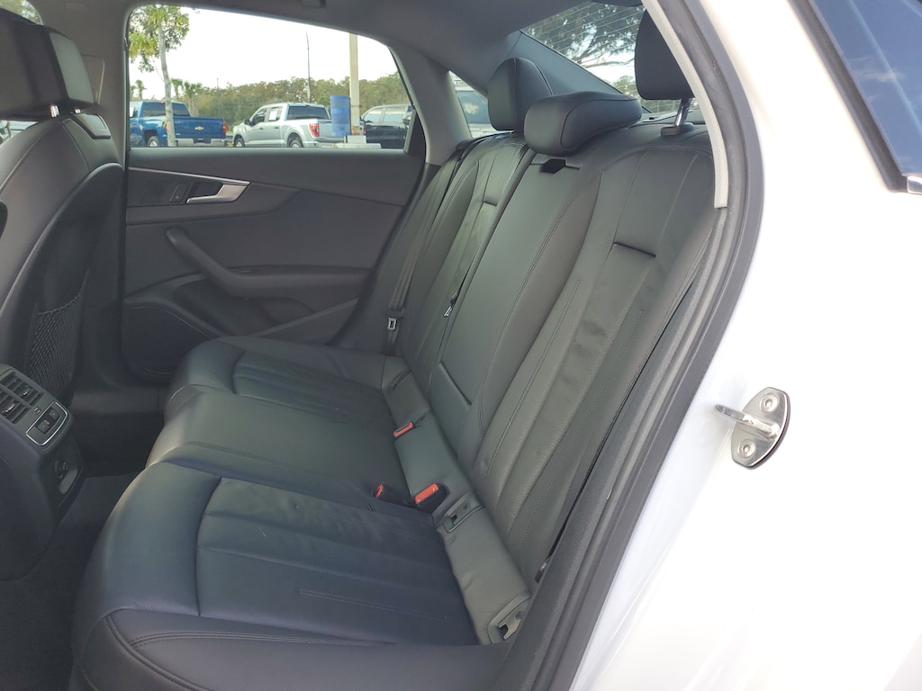 2019 Audi A4 Premium photo 4