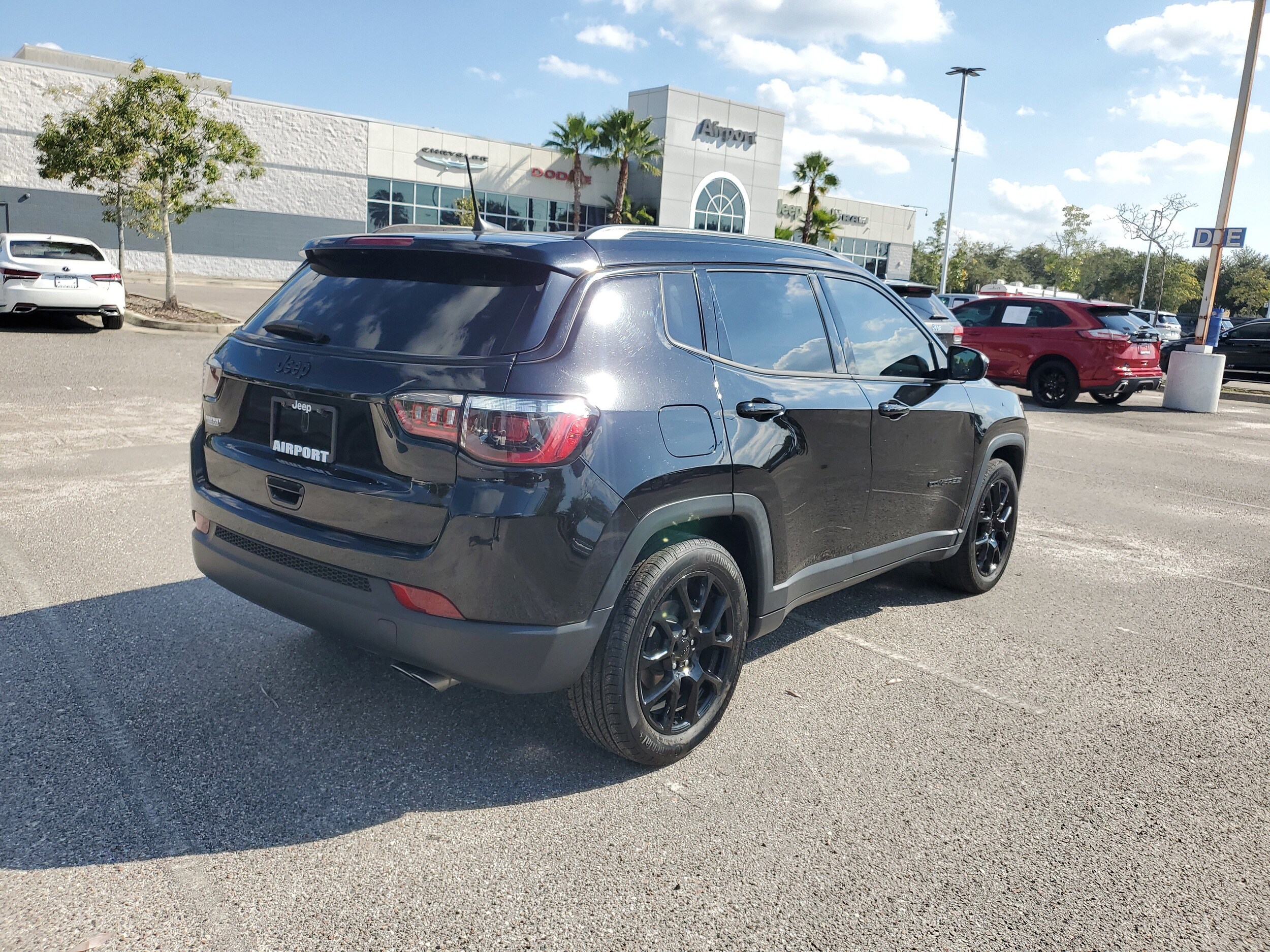 2022 Jeep Compass Latitude photo 3