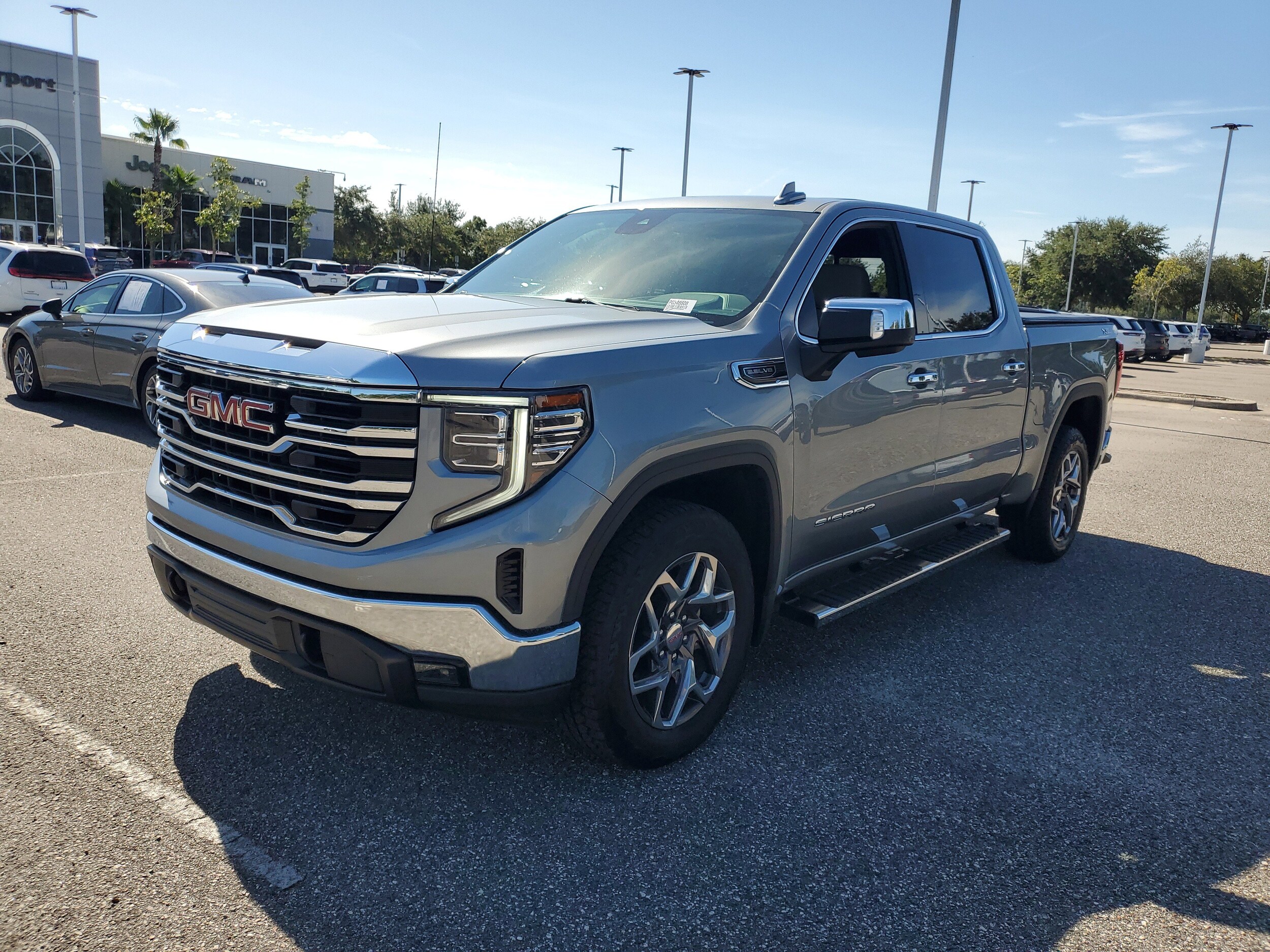 2023 Gmc Sierra 1500 SLT photo 2