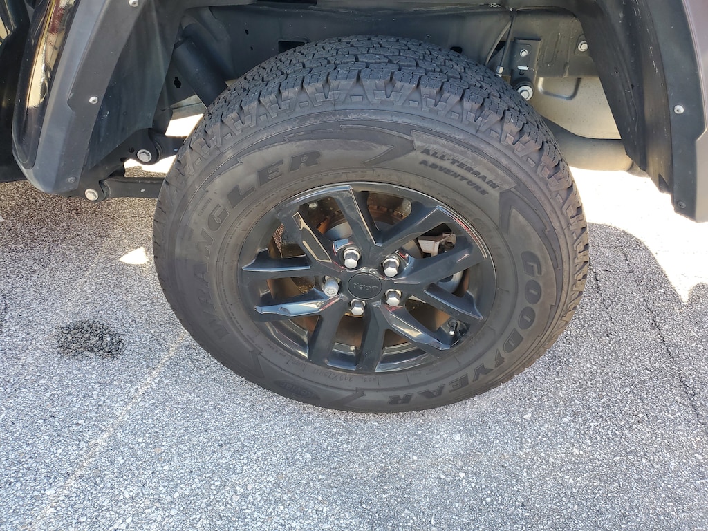 2021 Jeep Gladiator Sport S photo 3