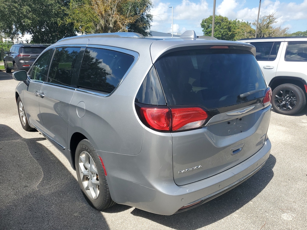 Used 2018 Chrysler Pacifica Limited Van