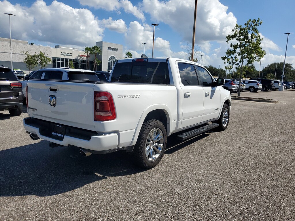 2022 Ram 1500 Laramie photo 3