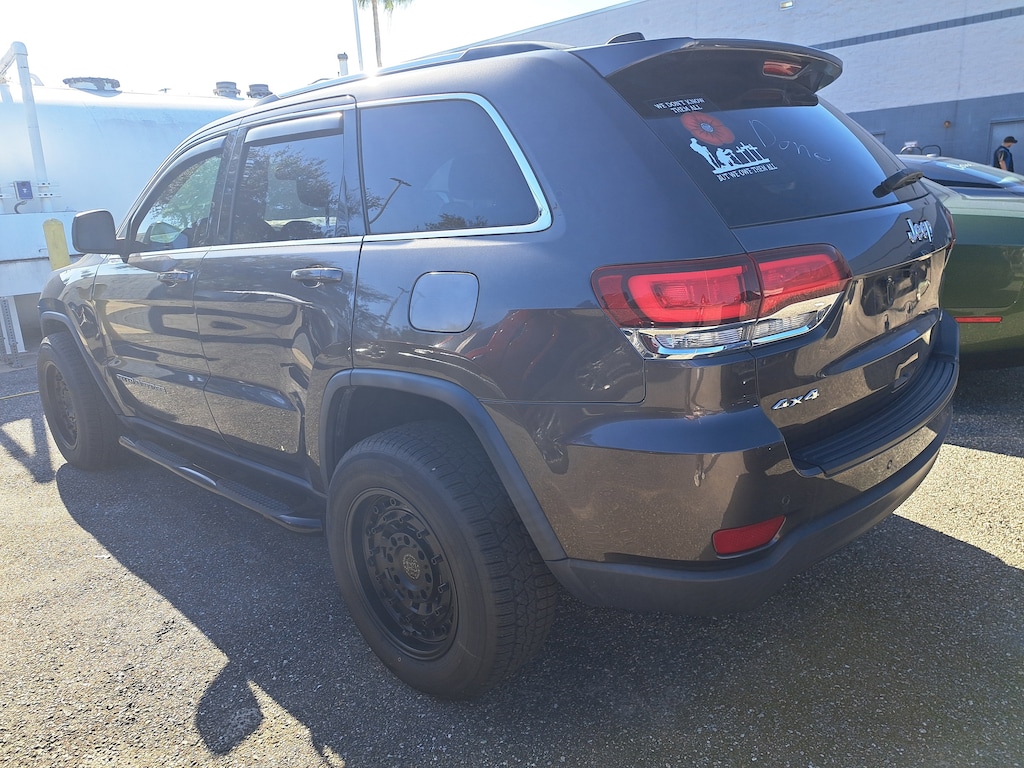 Used 2021 Jeep Grand Cherokee Laredo SUV
