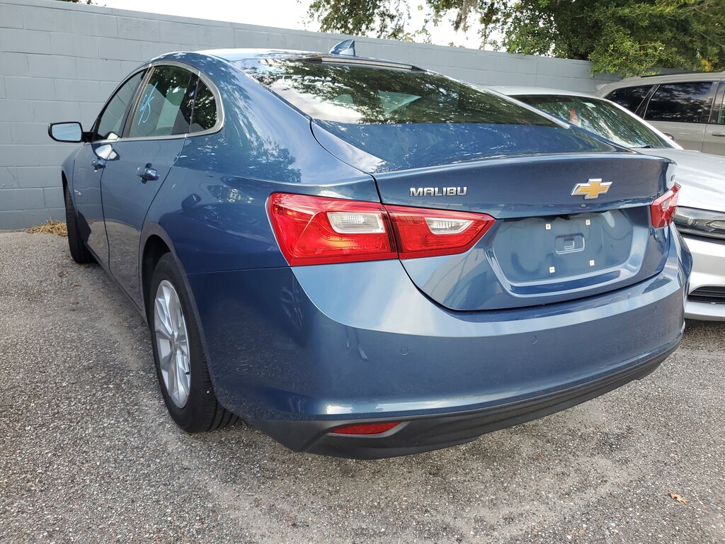 2024 Chevrolet Malibu 1LT photo 4