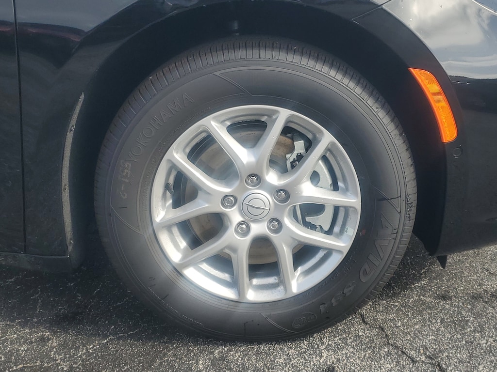 New 2026 Chrysler Pacifica Select Select FWD