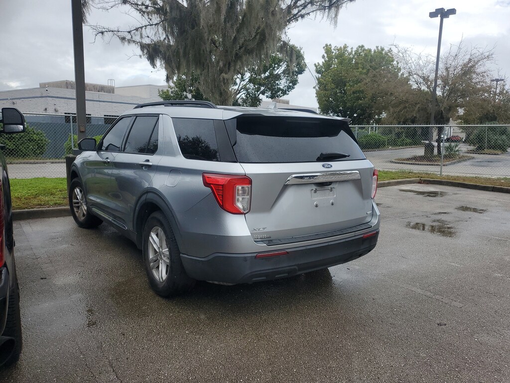 2020 Ford Explorer XLT photo 2