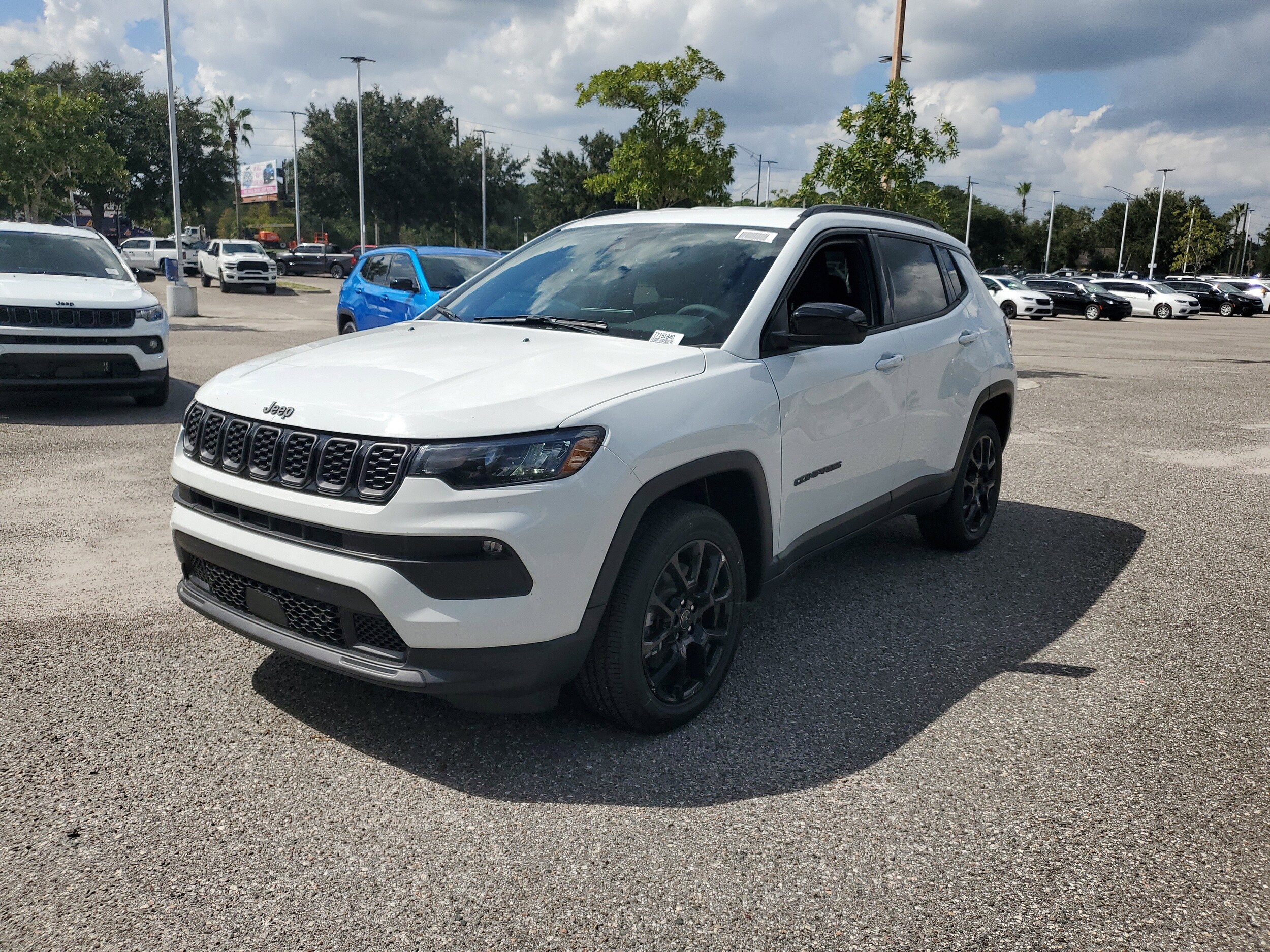2026 Jeep Compass Latitude photo 2