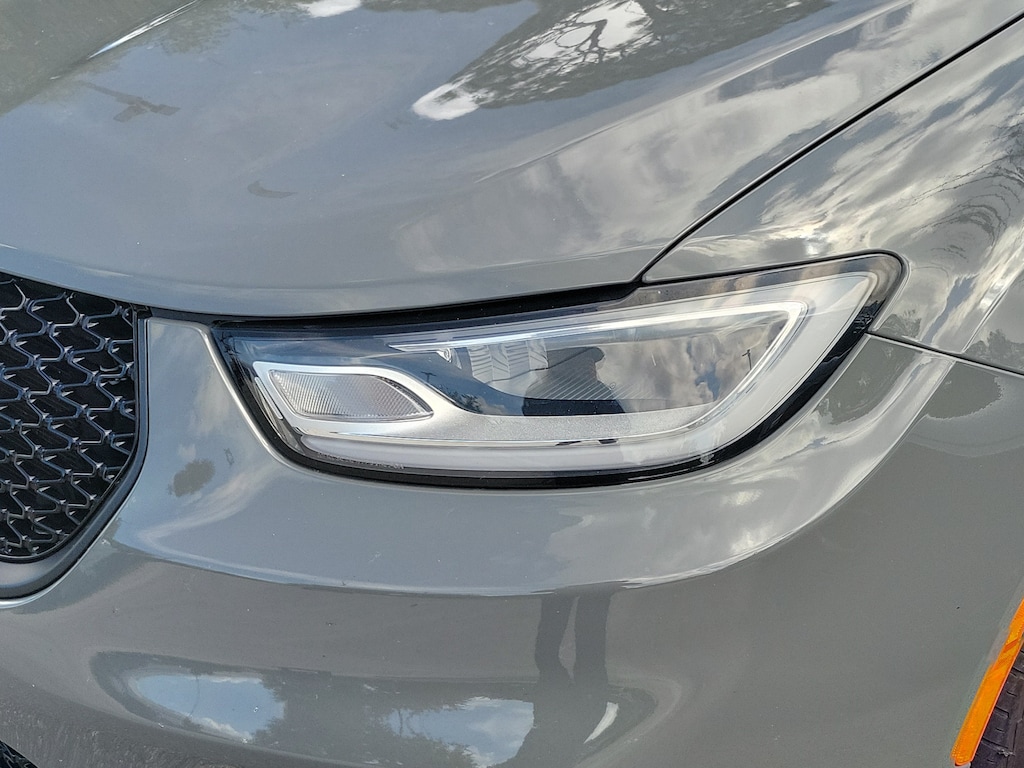 Used 2022 Chrysler Pacifica Hybrid Touring L Van Passenger Van