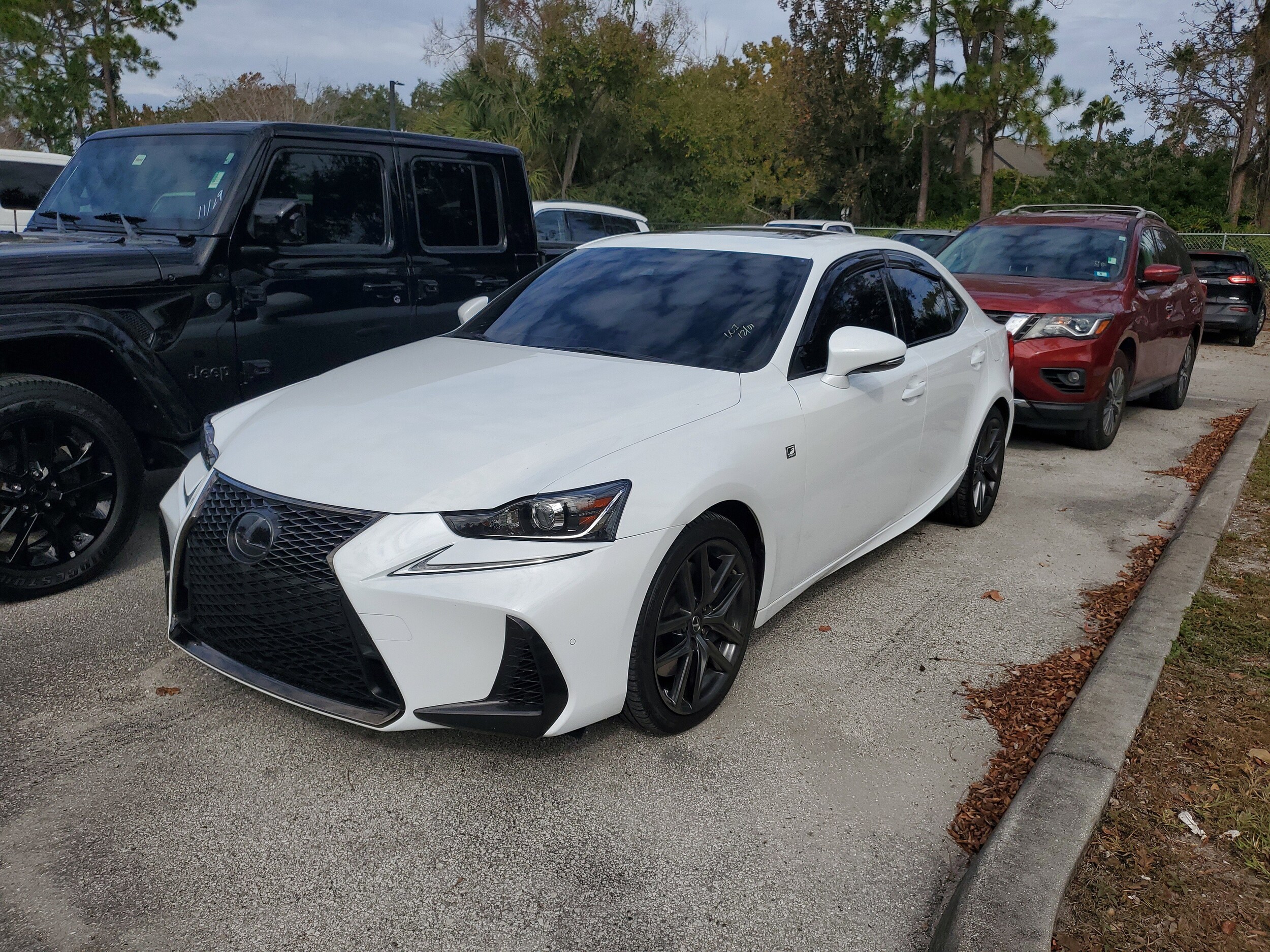 2020 Lexus IS 300 F SPORT photo 3