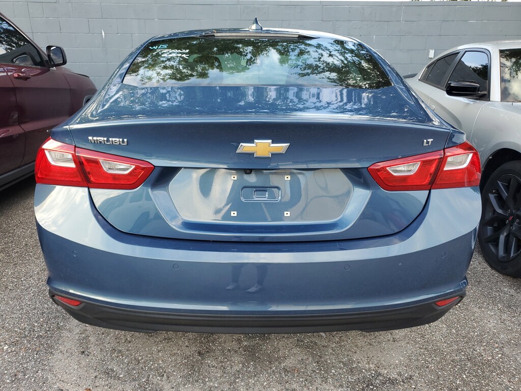 2024 Chevrolet Malibu 1LT photo 3