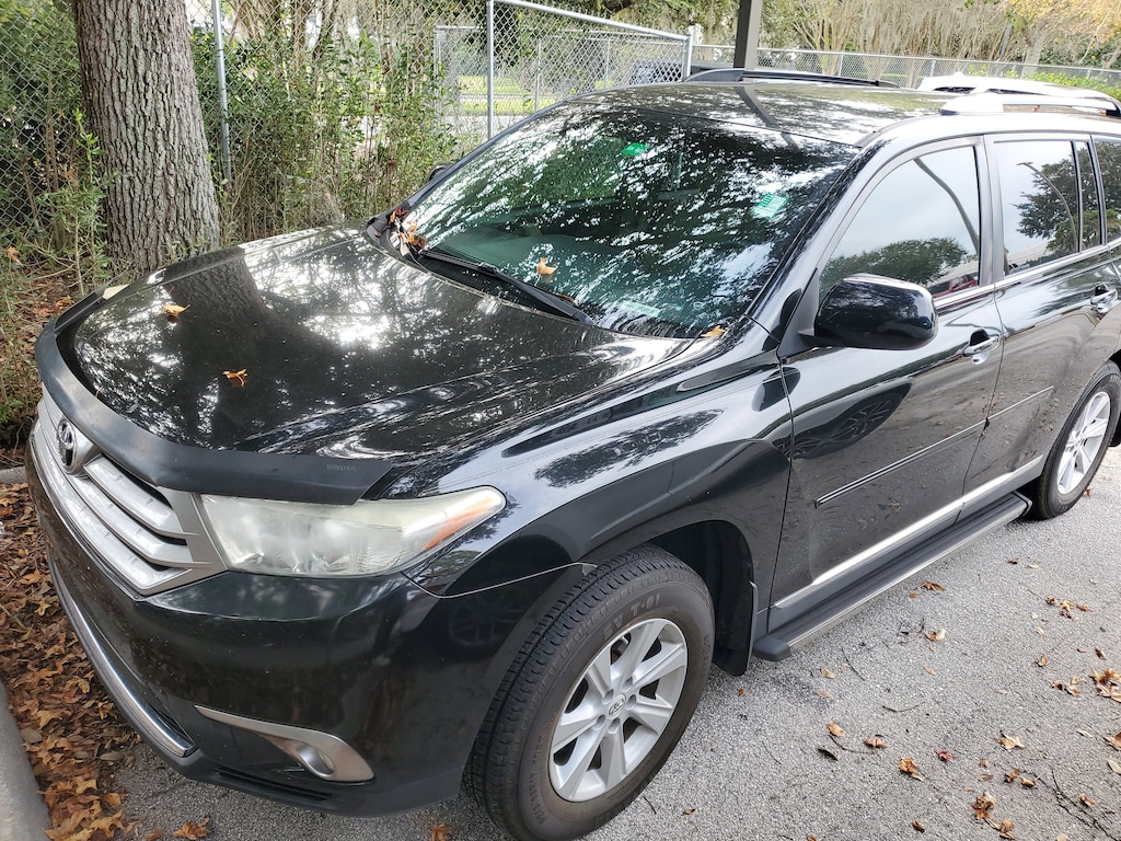 Used 2013 Toyota Highlander Plus V6 SUV