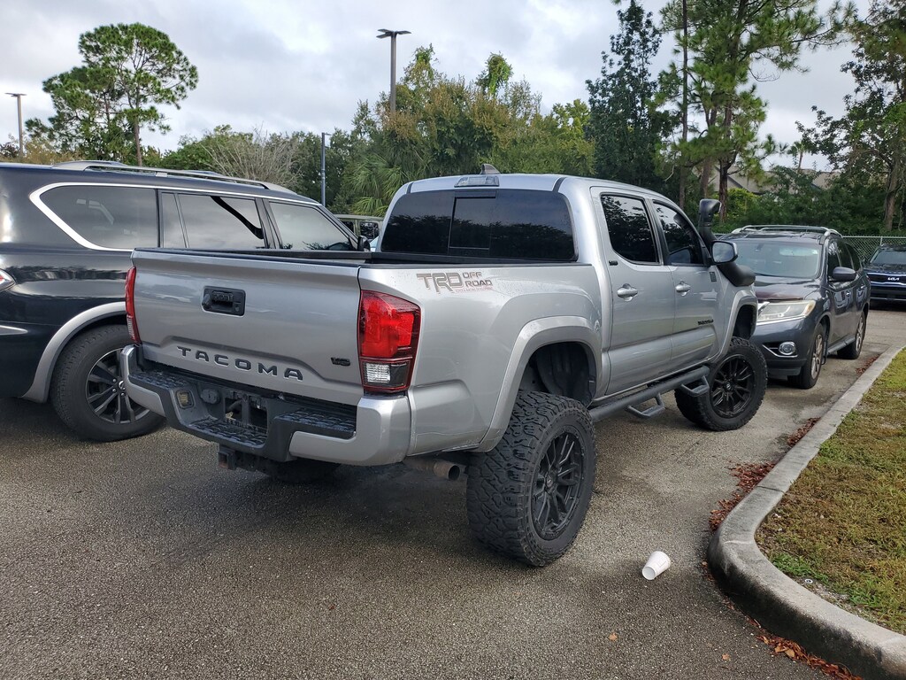 2020 Toyota Tacoma TRD V6 photo 4