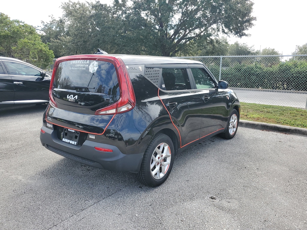 Used 2022 Kia Soul LX Hatchback