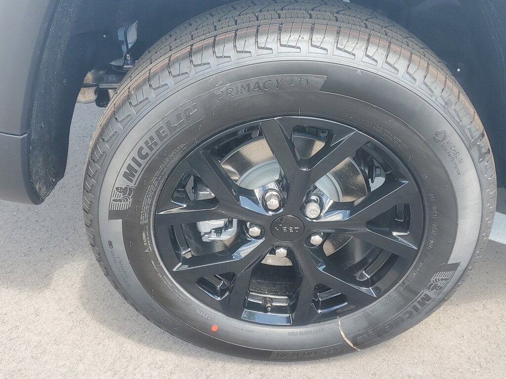 New 2026 Jeep Grand Cherokee Laredo Altitude Laredo Altitude 4x2