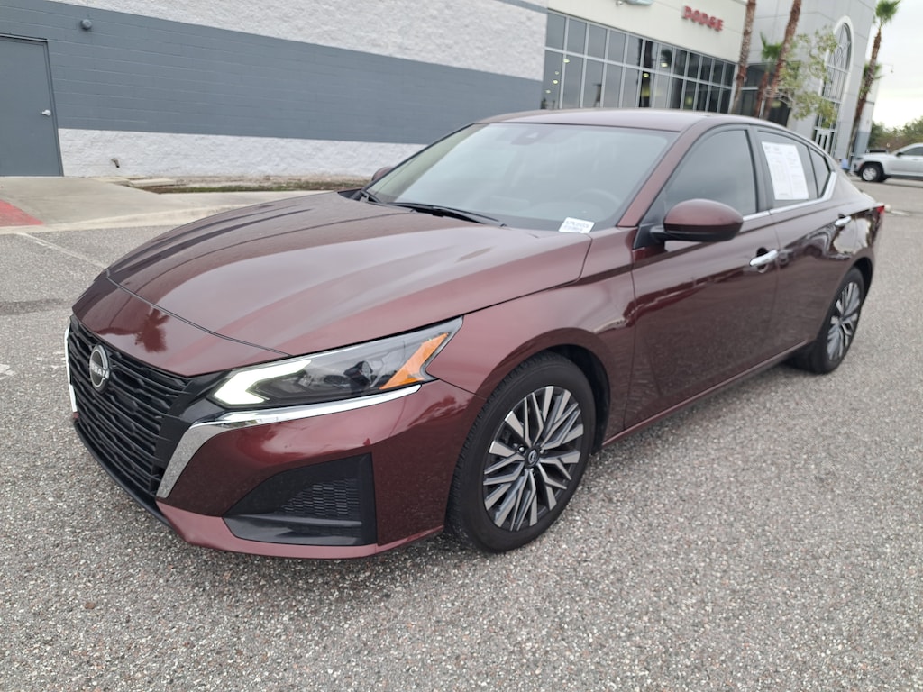 Used 2023 Nissan Altima 2.5 SV Sedan