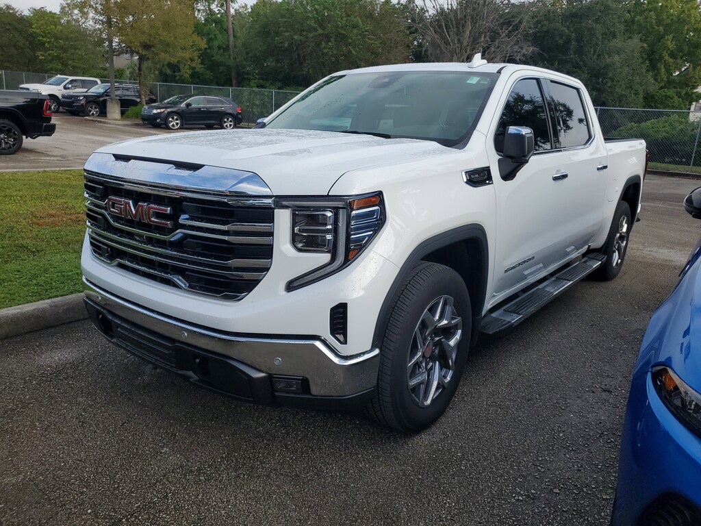 2022 Gmc Sierra 1500 SLT photo 3