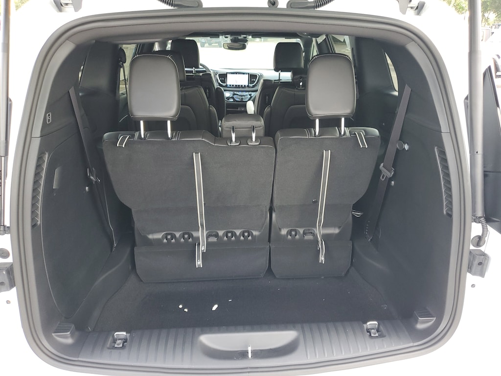 New 2026 Chrysler Pacifica Select Select FWD