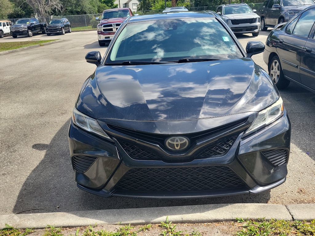 Used 2019 Toyota Camry Sedan