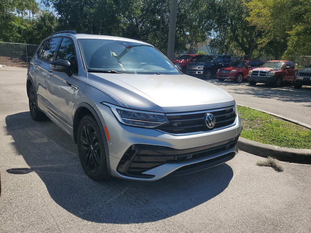 Used 2022 Volkswagen Tiguan 2.0T SE R-Line Black SUV