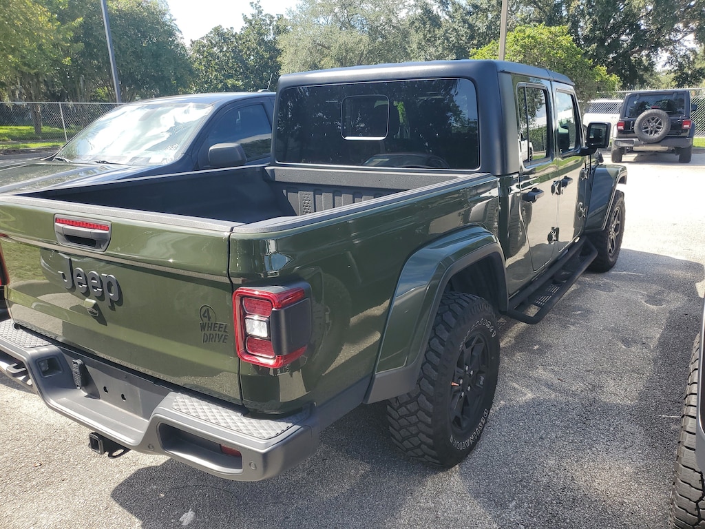 Used 2021 Jeep Gladiator Sport Truck Crew Cab