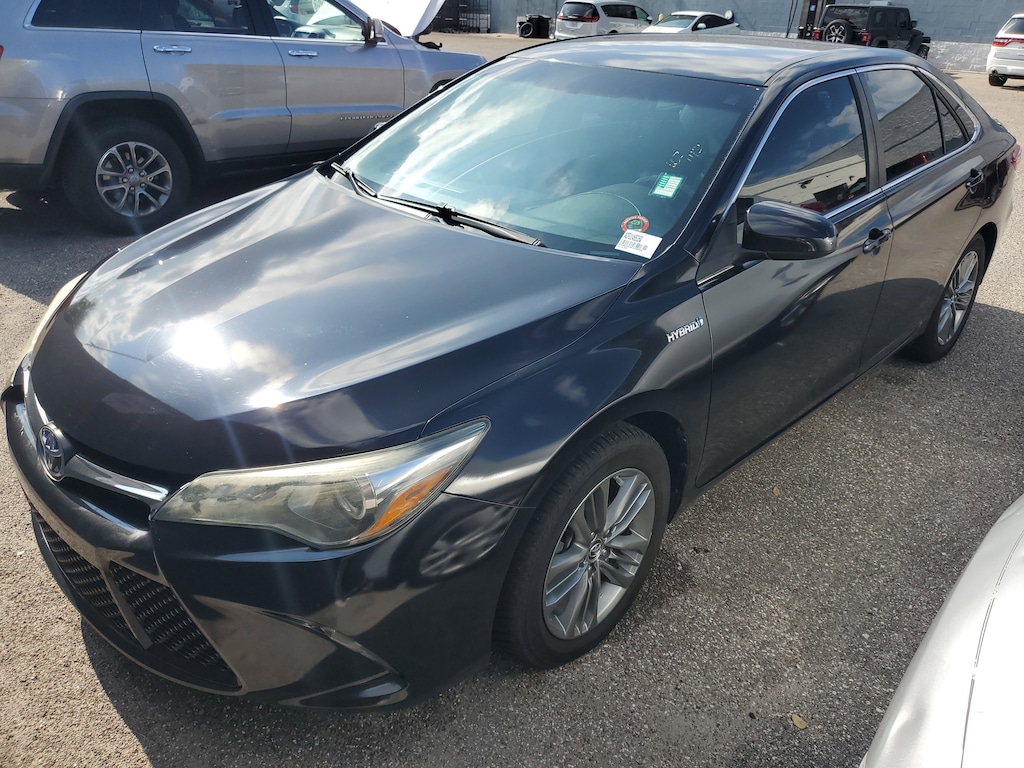 2015 Toyota Camry Hybrid XLE photo 3