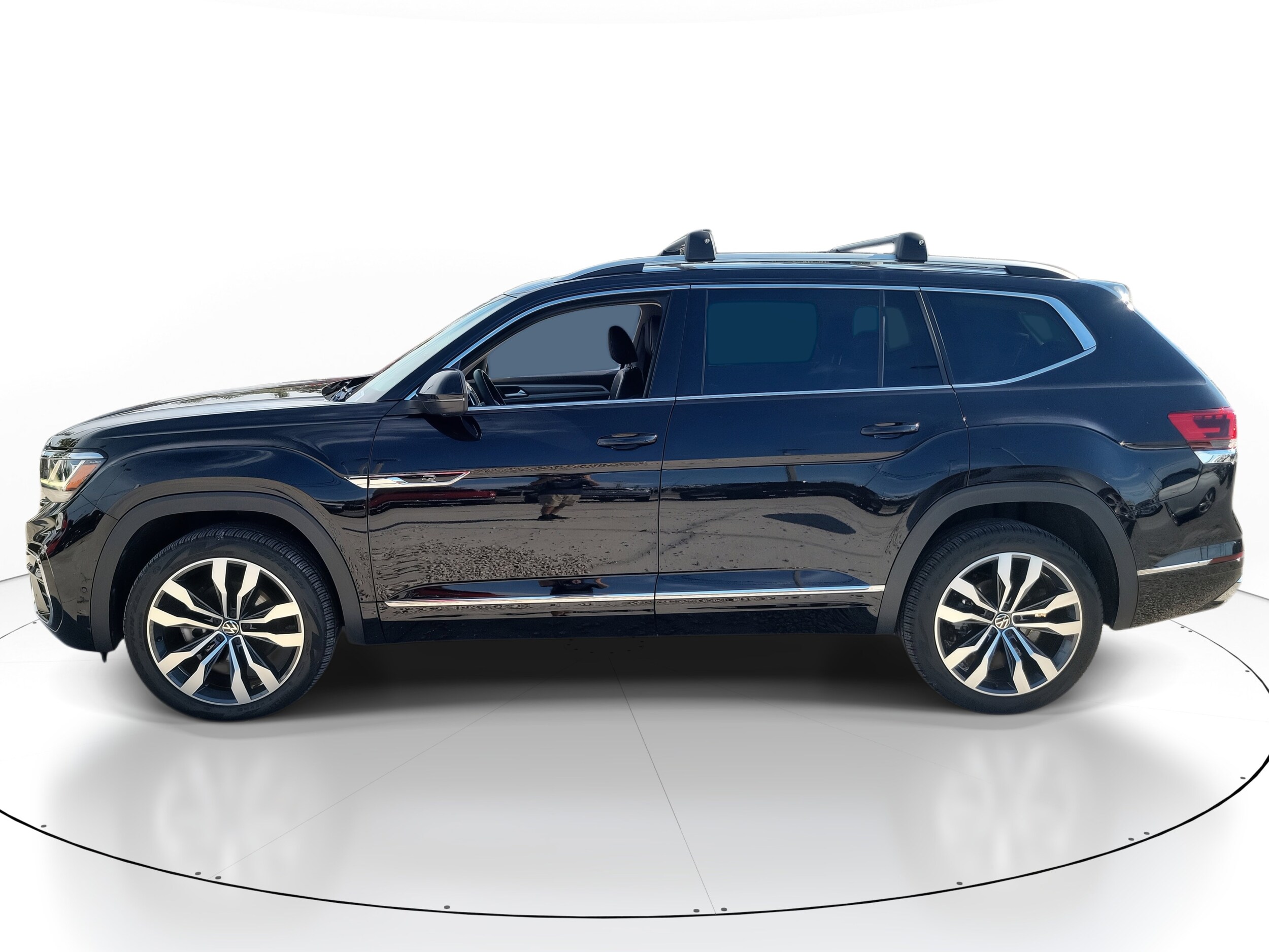 2023 Volkswagen Atlas V6 SEL Premium R-Line photo 2