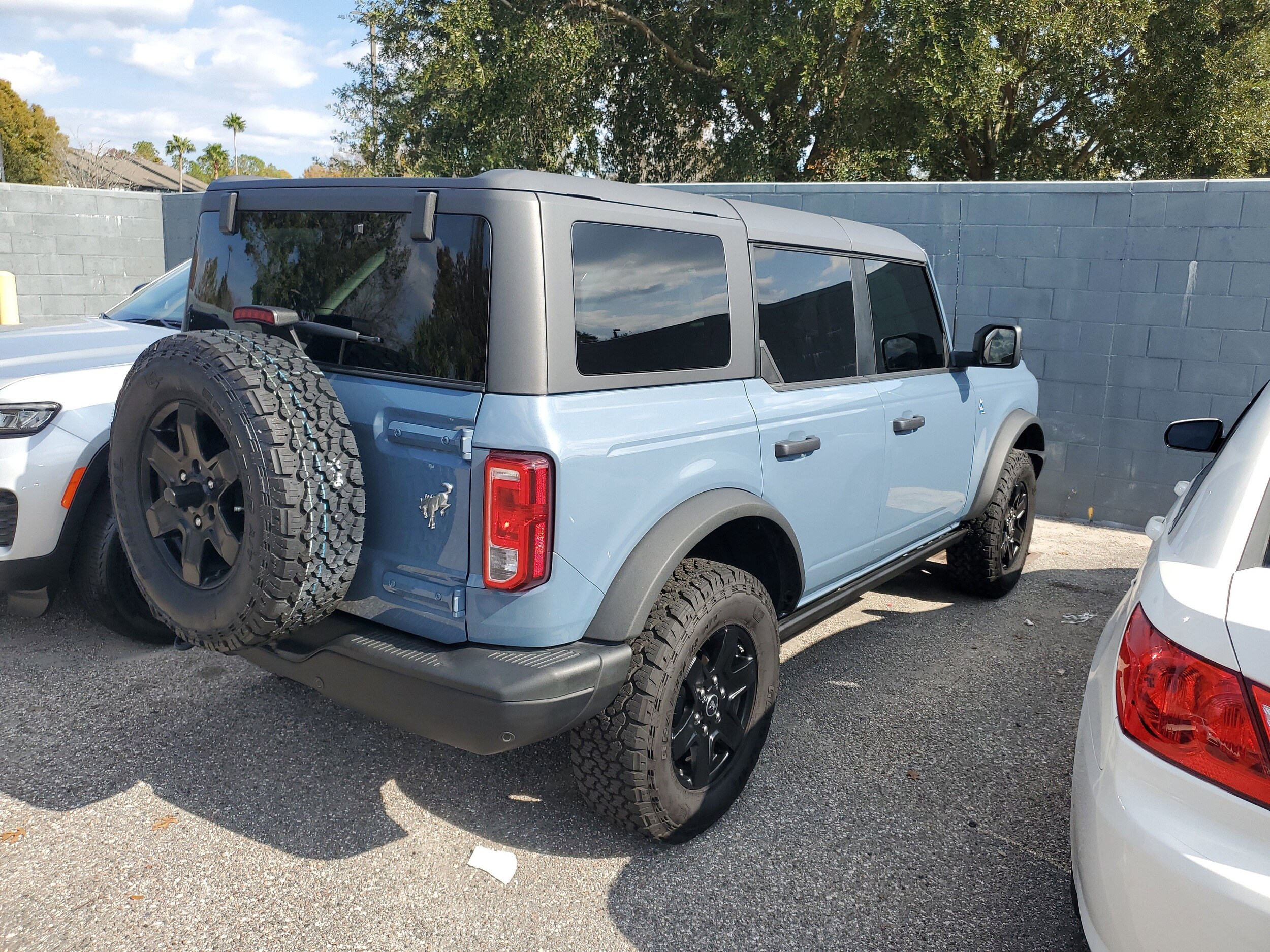2024 Ford Bronco Black Diamond photo 4