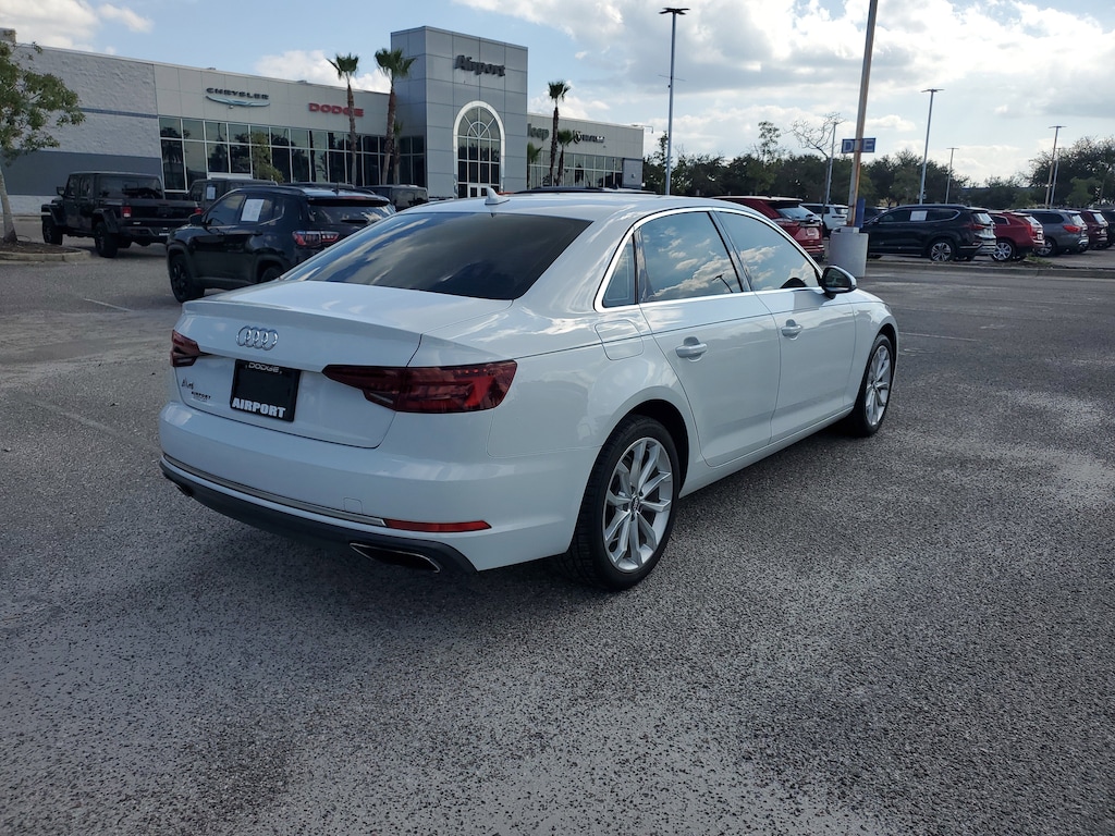 2019 Audi A4 Premium photo 3