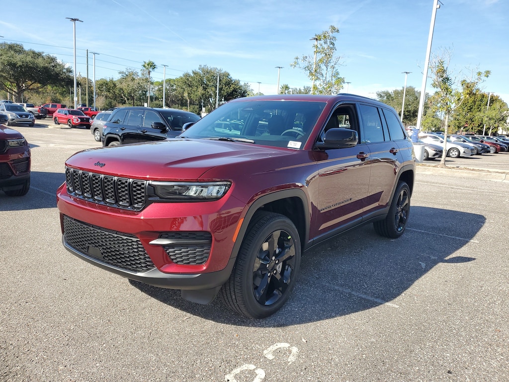 New 2025 Jeep Grand Cherokee Altitude X Altitude X 4x2