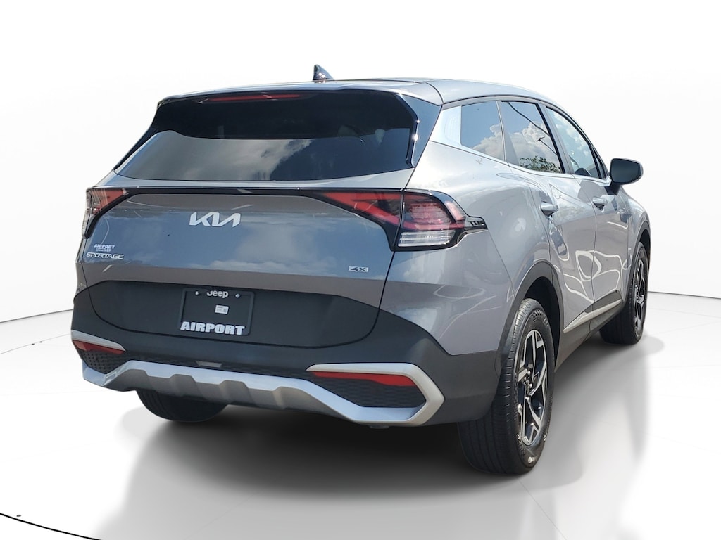 Used 2025 Kia Sportage LX SUV