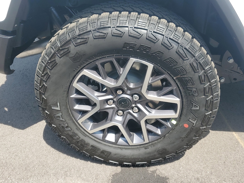 New 2026 Jeep Wrangler Sahara Sahara 4x4